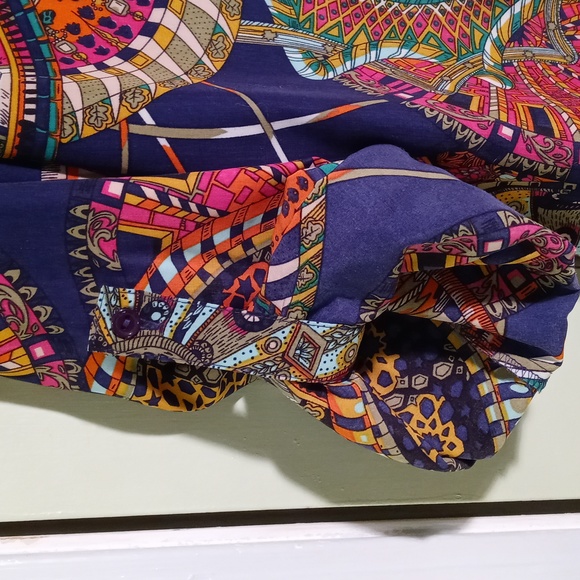Women's Catch My I faux silk button up dress shirt kaleidoscope print S - Picture 6 of 7